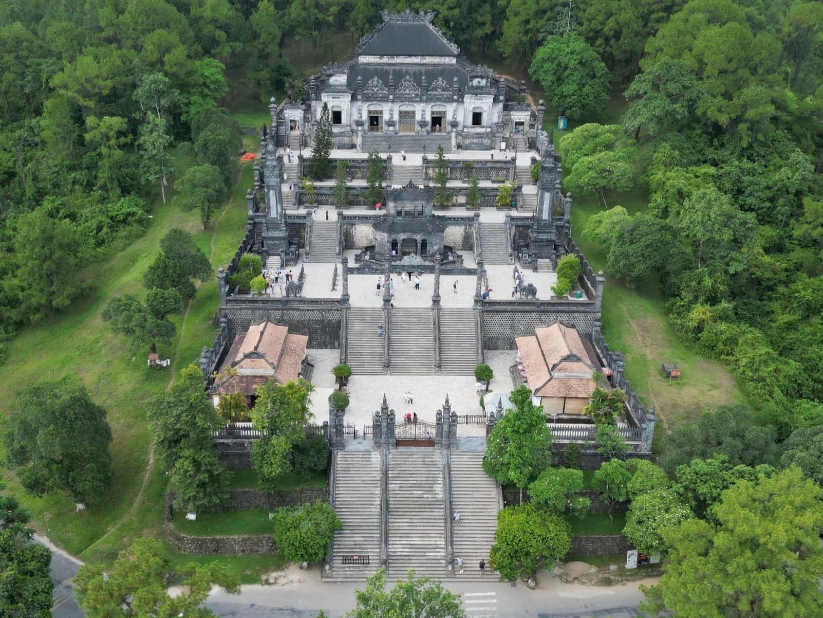 5 Days Central Vietnam Heritage photo 7