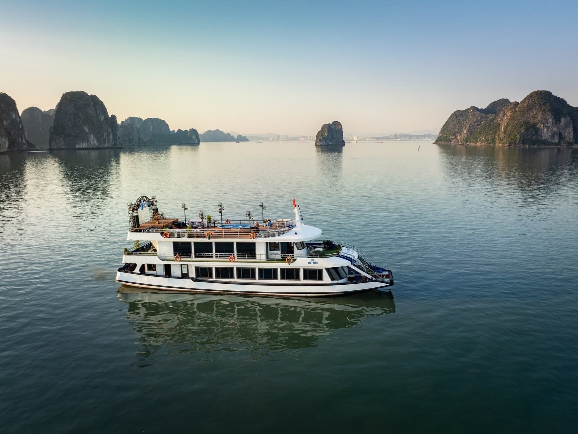 Ha Long Bay 2D1N Overnight Cruise photo 3