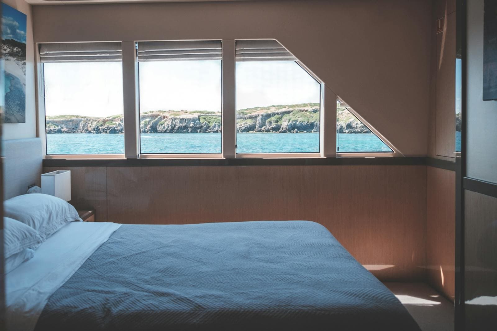 Ha Long Bay 6-Star Luxury Overnight Cruise photo 4