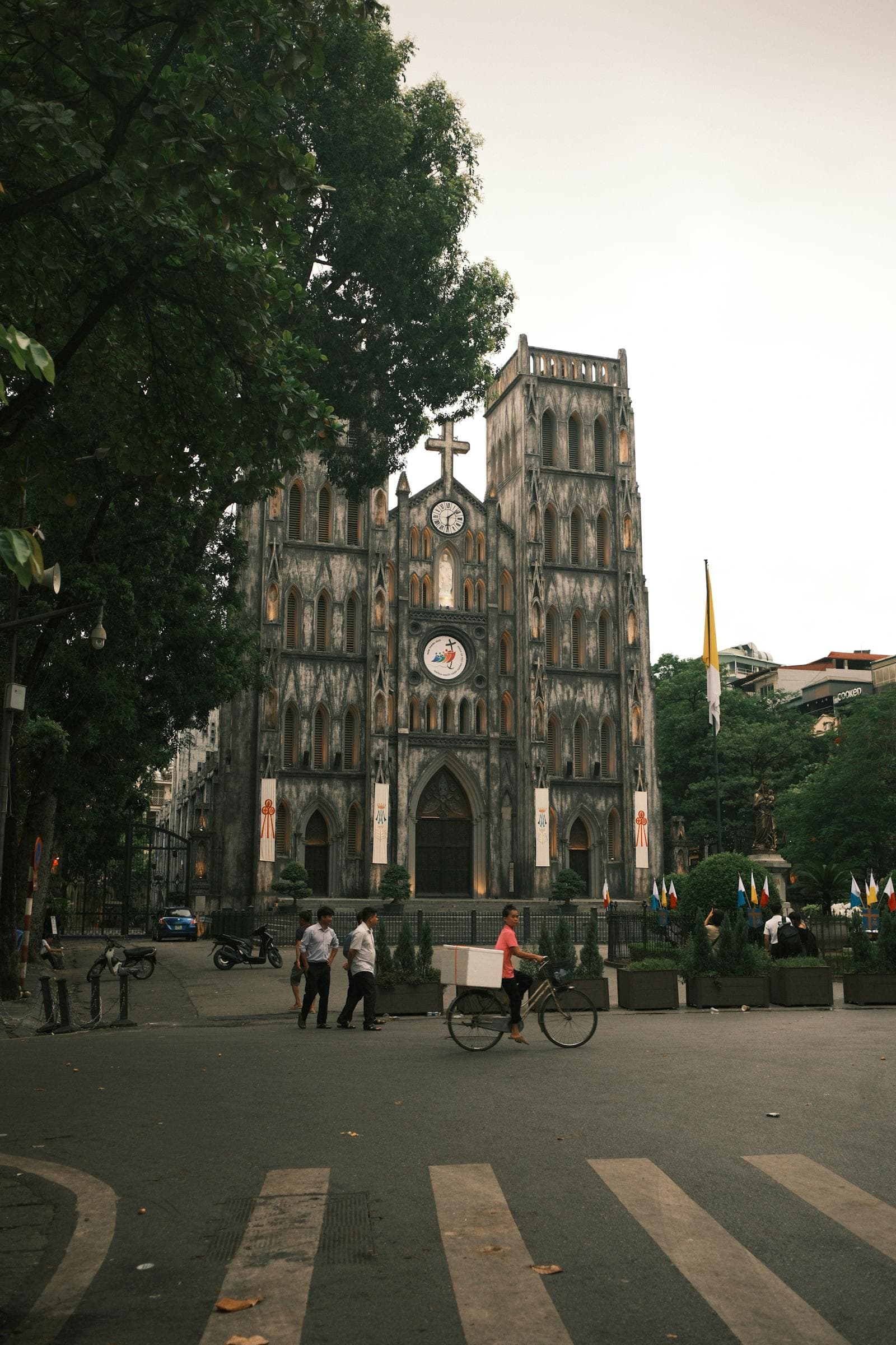 Hanoi Highlights & Hidden Charms Private Half-Day photo 3