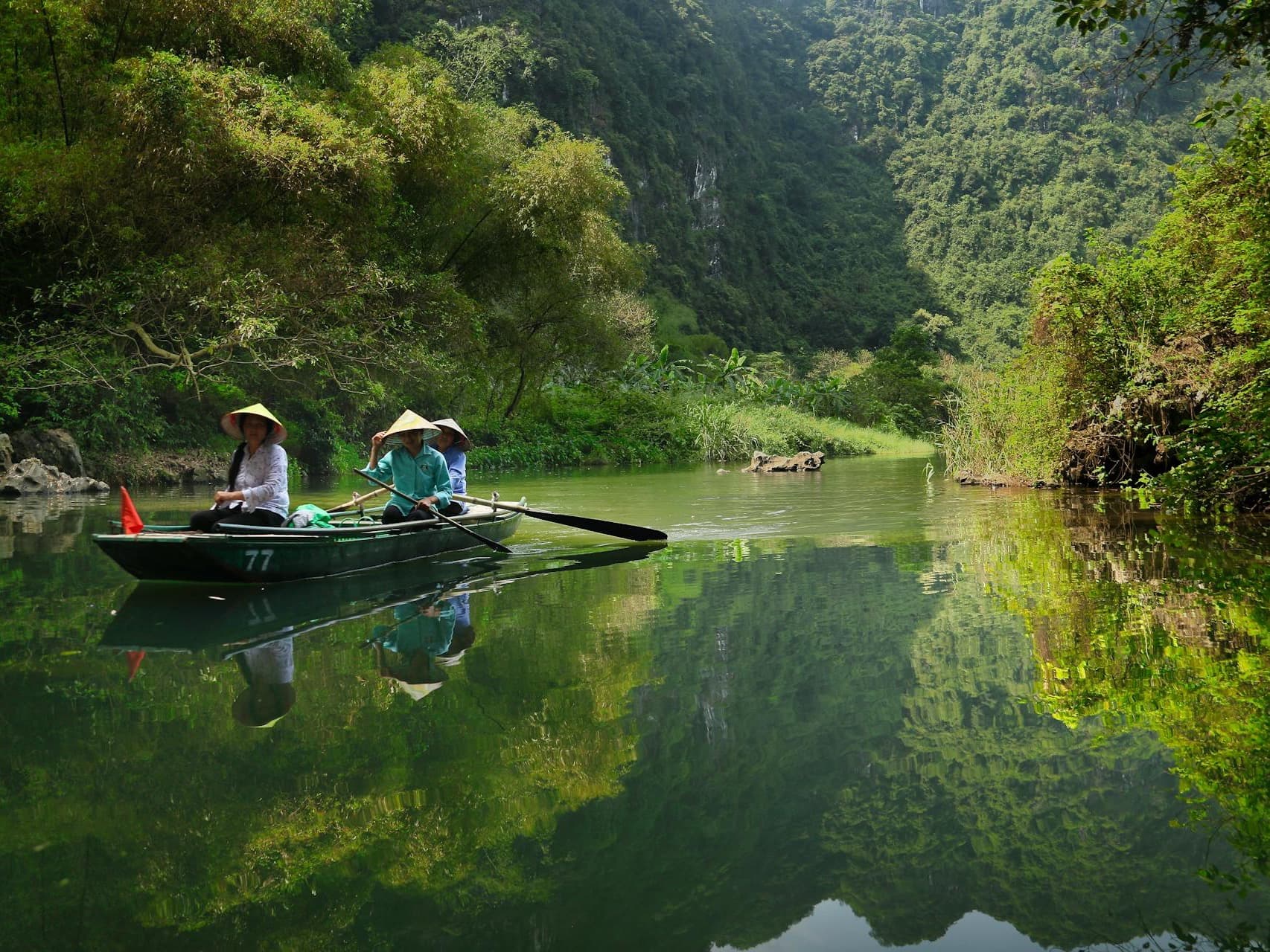Ninh Binh - Trang An & Mua Cave Day Trip photo 2
