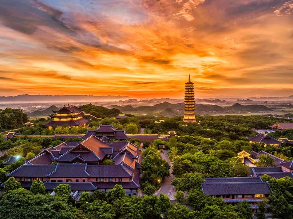 Ninh Binh - Trang An & Mua Cave Day Trip photo 4