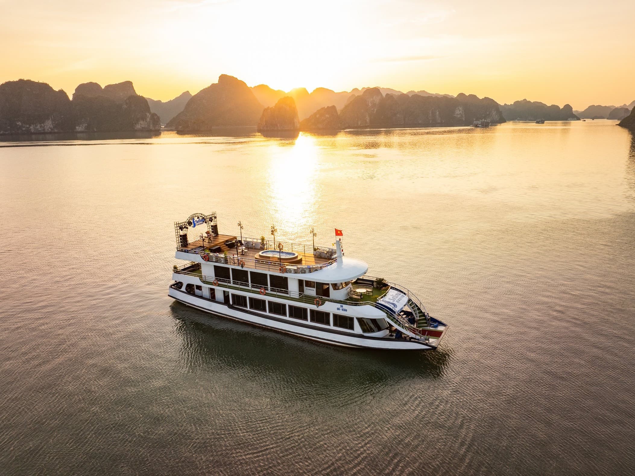9 Days Northern Vietnam Explorer photo 6
