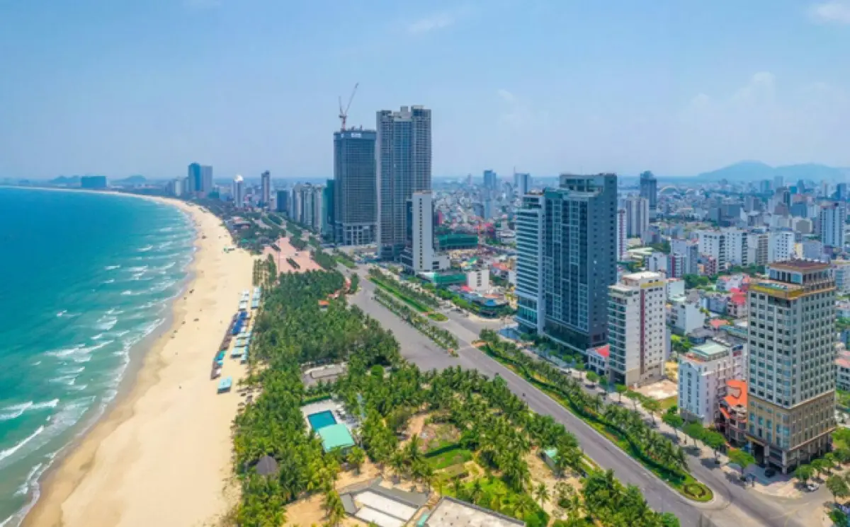 Coastline and city scenes of Da Nang, central Vietnam, photo 5
