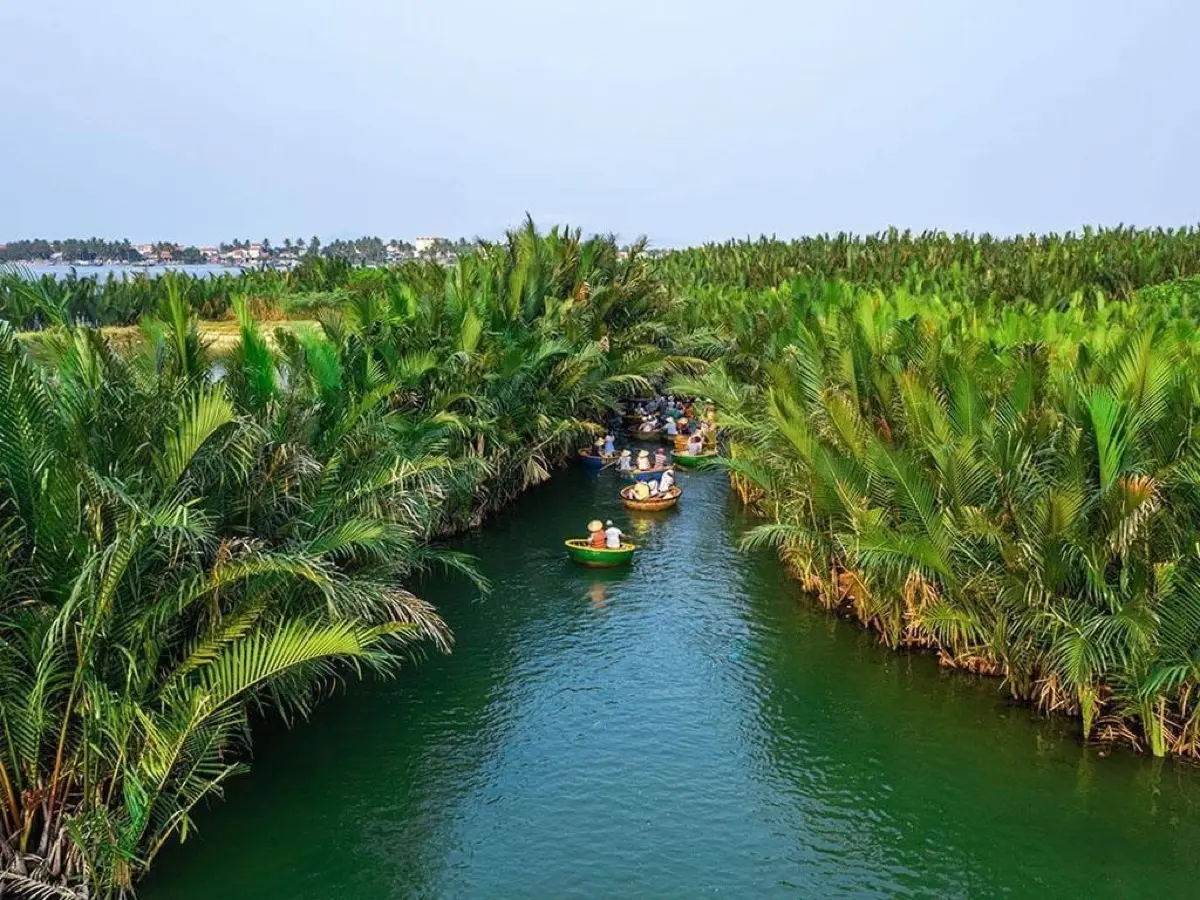 Old town lanes and waterways of Hoi An, central Vietnam, photo 1